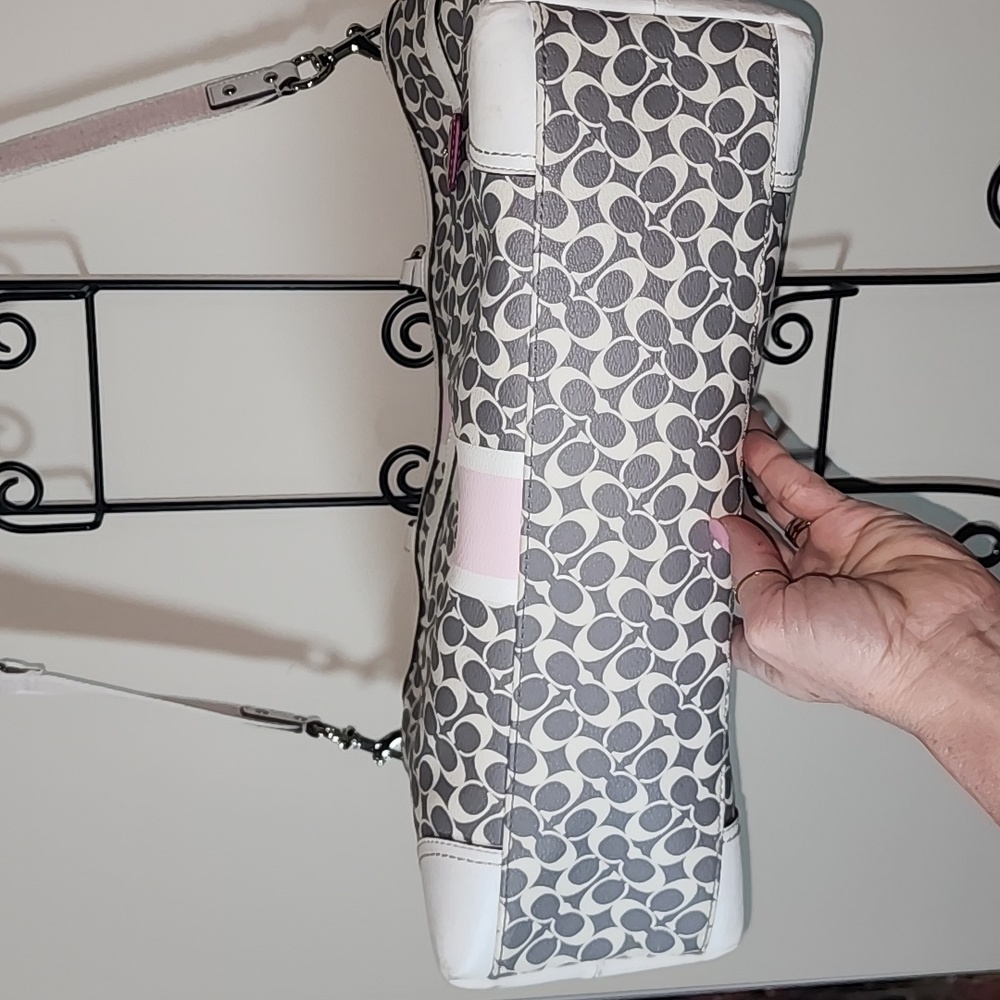 Coach Large Leather Pink Gray Business Work Tote Diaper Bag Signature C Rare - Picture 9 of 16